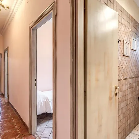 San Giovanni Apartment